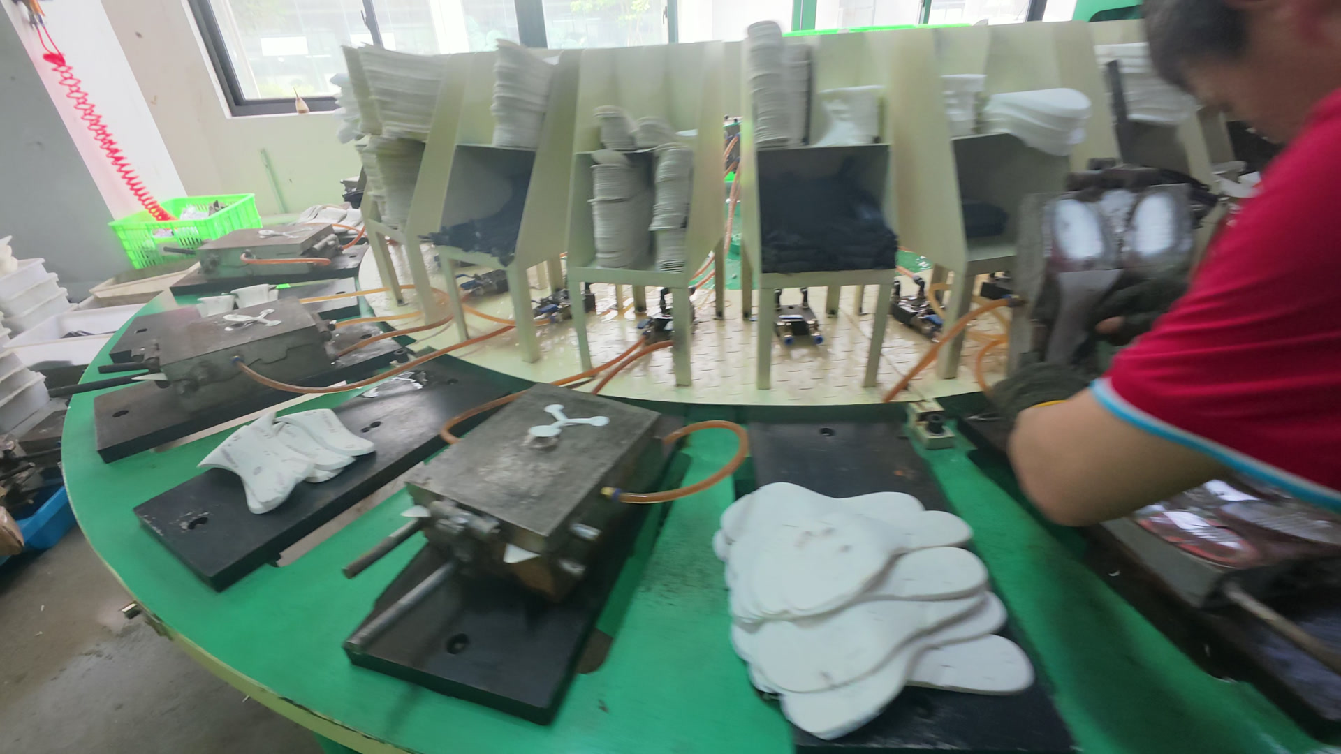 DY-1124-PP rotary production line manufacturing PP midsoles
