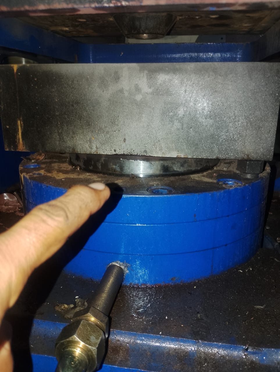 Sole Machine Clamping Cylinder Won't Hold Pressure? How We Diagnose It